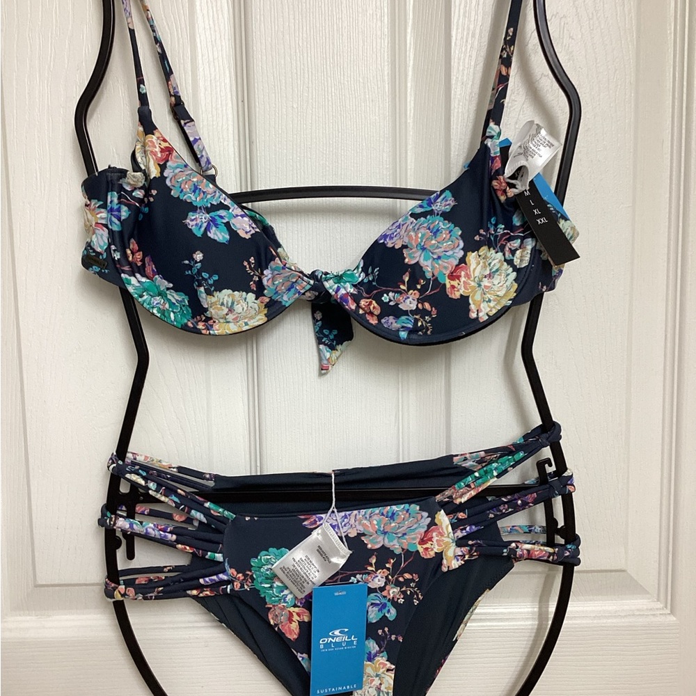 ONEILL New With tag swimsuit